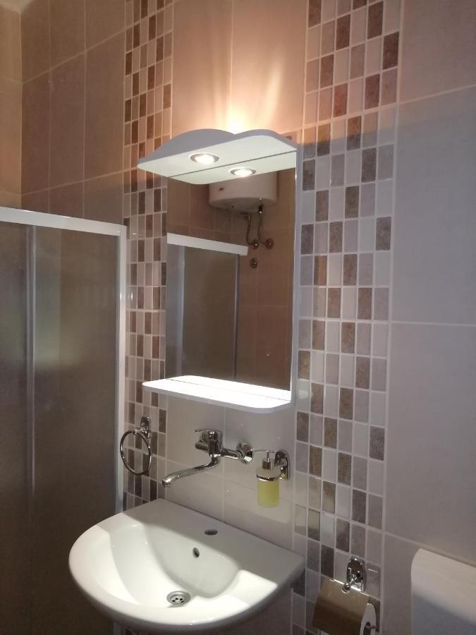 Apartment Green Free Private Parking Novi Sad Luaran gambar